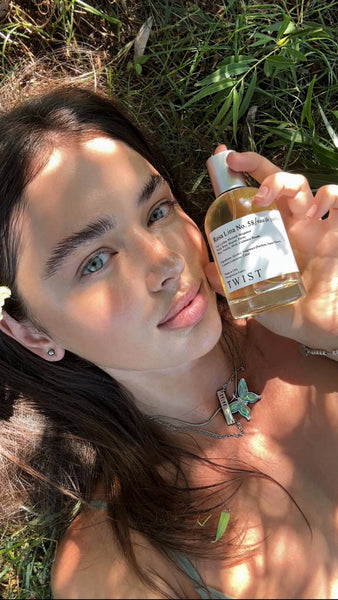 Twist Perfume Floral No. 40 Inspired by G. Flora Gardenia Perfume