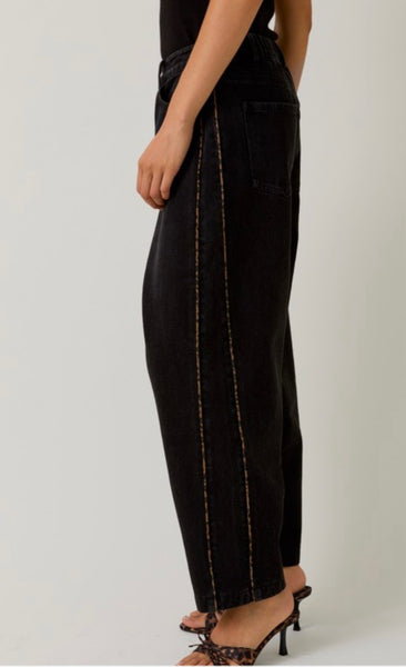 Leopard Piped Barrel Jeans