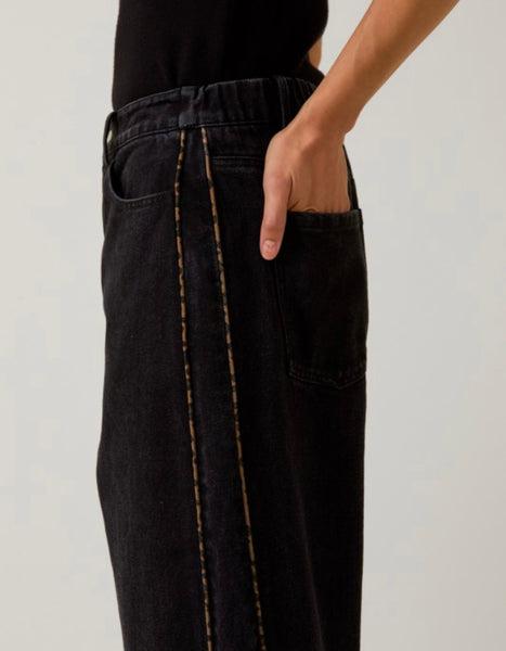 Leopard Piped Barrel Jeans