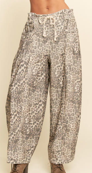 Washed Leopard Barrel Jeans