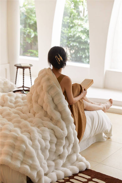 Luxe Cloud Blankets
