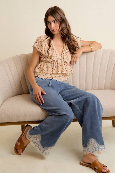 Trimmed in Lace Demin Pants