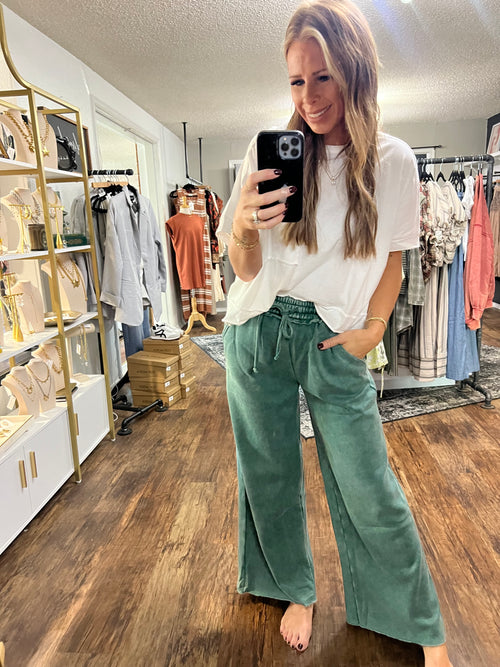 Mineral Washed in Green Pants