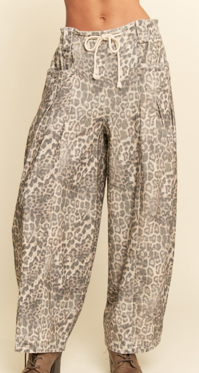 Washed Leopard Barrel Jeans