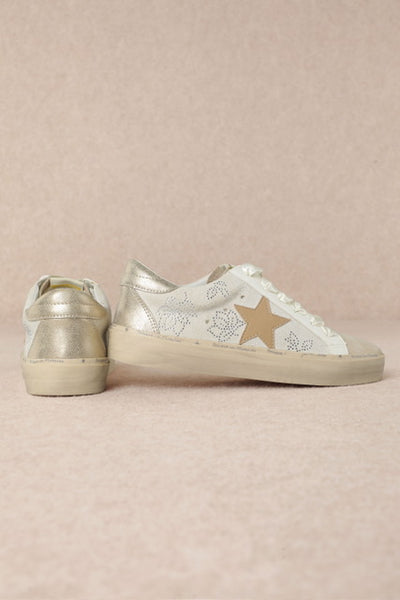 DOORBUSTER Camel Star Sneakers